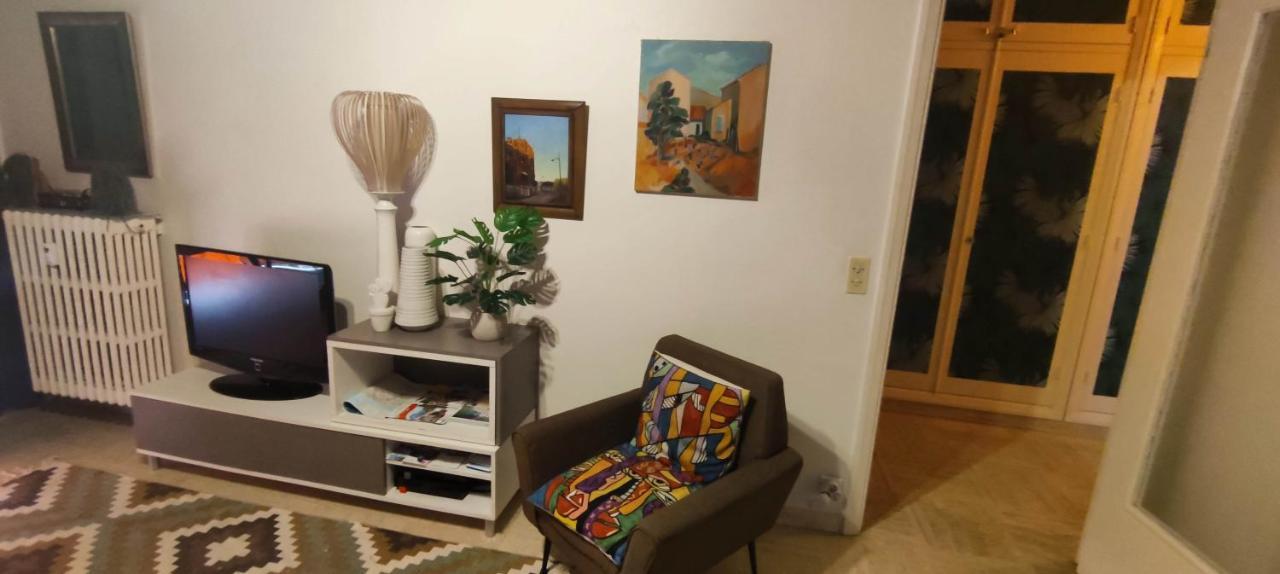 Central Studio Νίκαια Εξωτερικό φωτογραφία